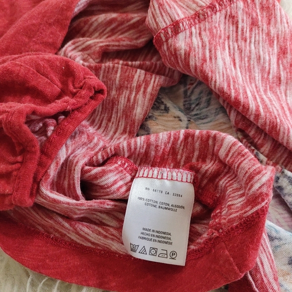 ❤️ Anthropologie postage stamp red multicolored owl top XSP - Picture 5 of 6